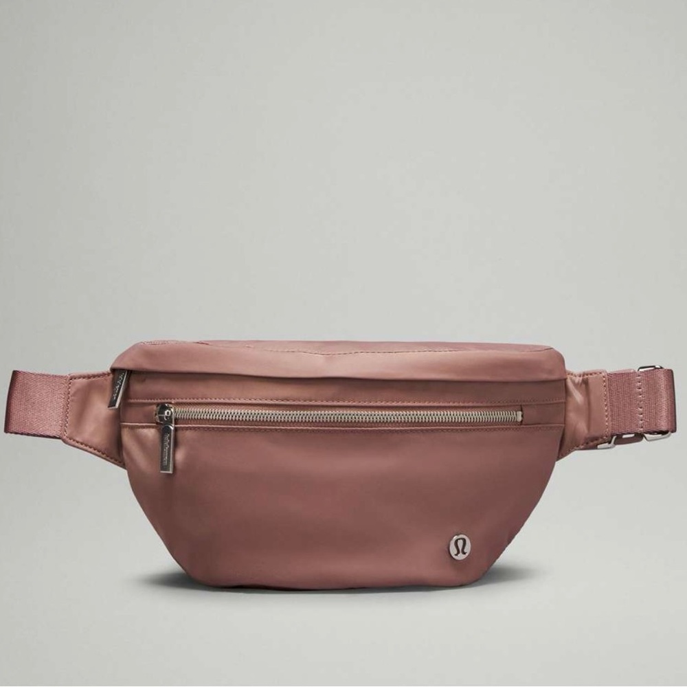 lululemon athletica Twilight Rose Belt Bag 2.5L